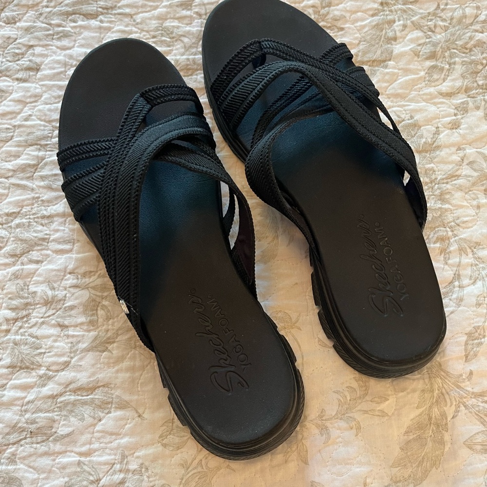 Skechers Women's Black Crisscross Sandals